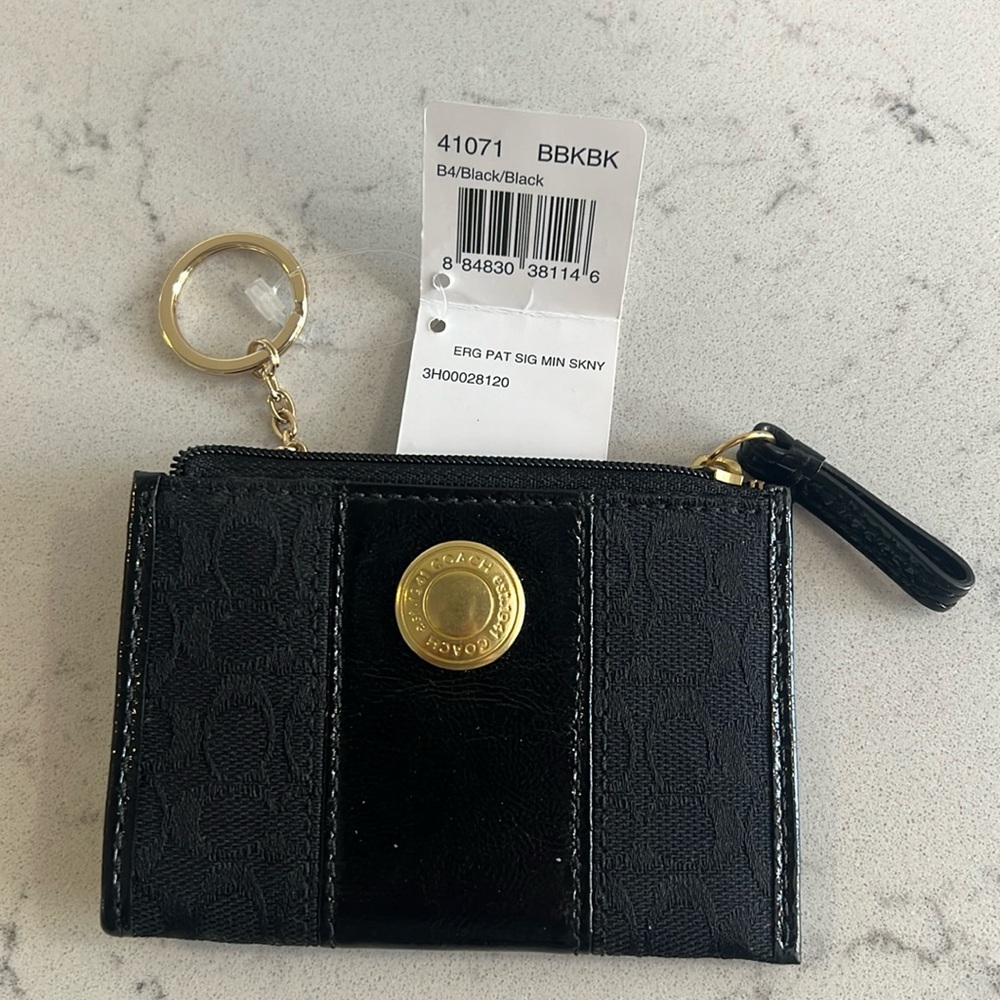 Coach signature mini skinny with patent leather NWT